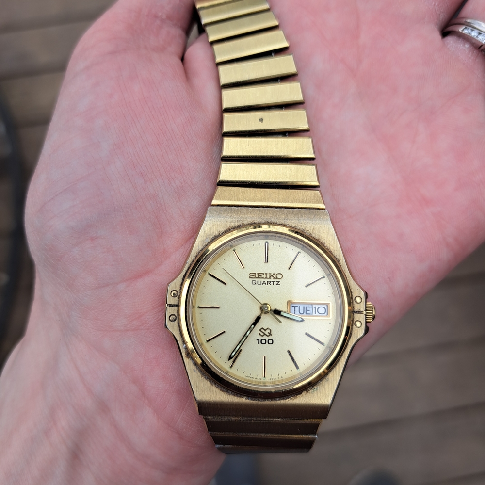 Vintage 1980's Seiko SQ 100 watch, with model reference 8123-5039. - Picture 6 of 7